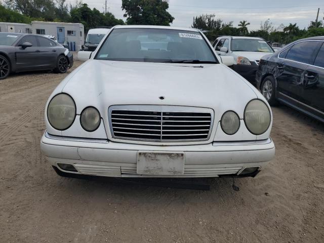 1996 Mercedes-Benz E 320 VIN: WDBJF55F8TJ013296 Lot: 54574284