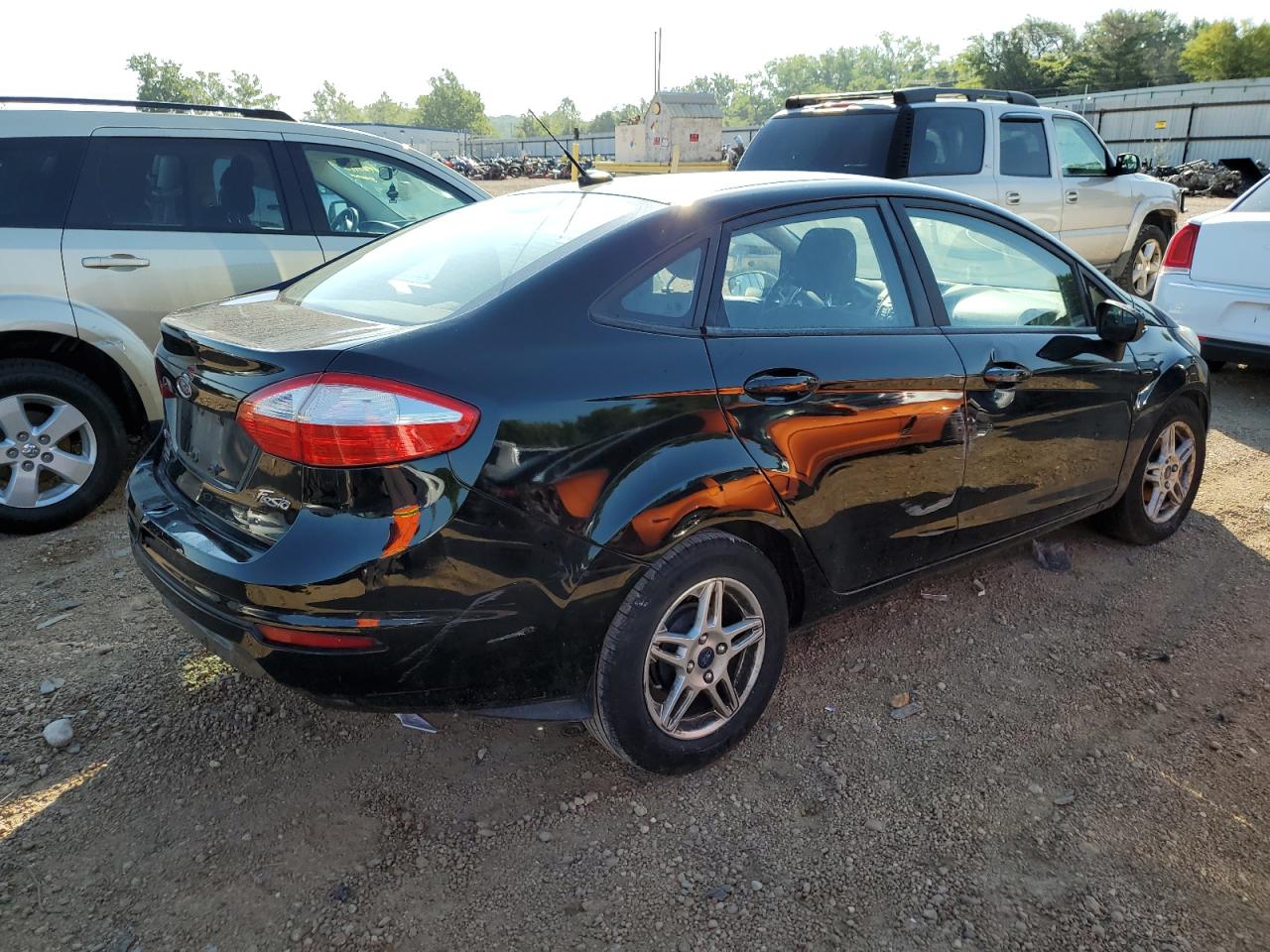 Lot #2468174419 2017 FORD FIESTA SE