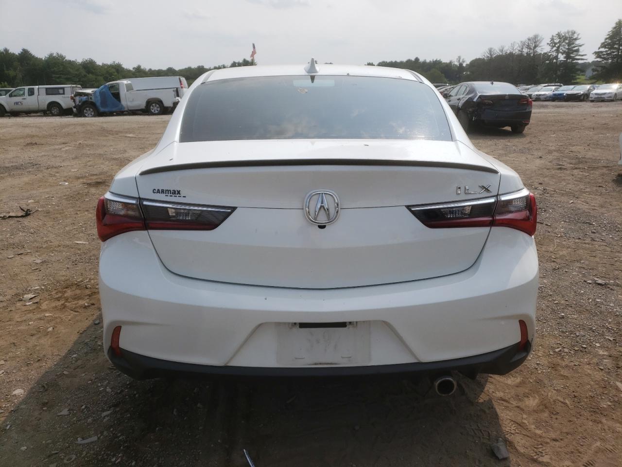 19UDE2F33KA011962 Acura ILX  6