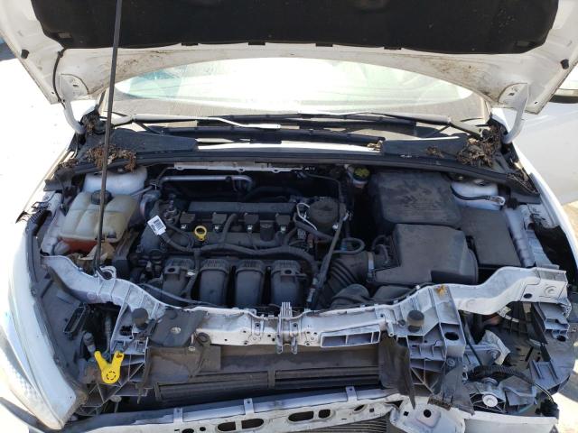 1FADP3K20FL288838 Ford FOCUS SE