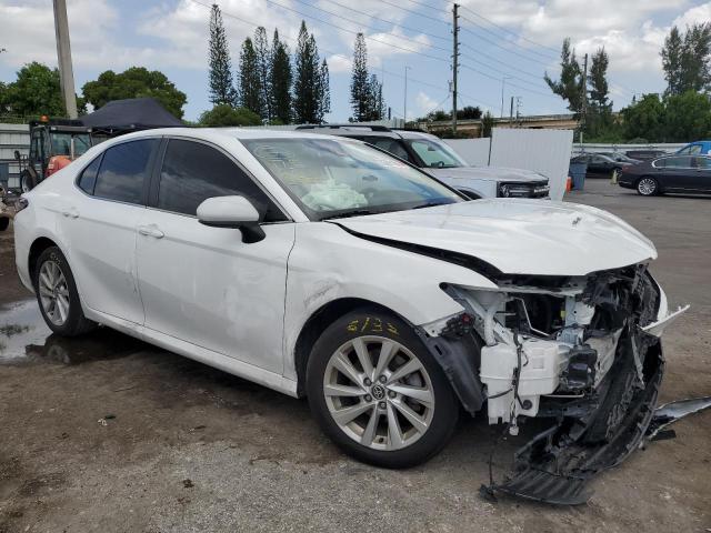 4T1C11AK9MU590385 Toyota Camry LE 4