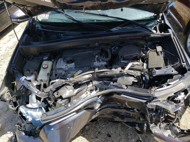 2017 TOYOTA RAV4 XLE - JTMRFREV0HJ715378