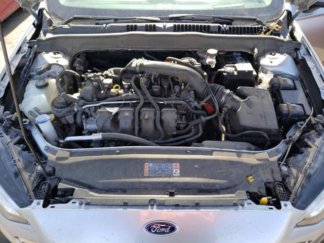 3FA6P0T9XLR199083 Ford FUSION SE