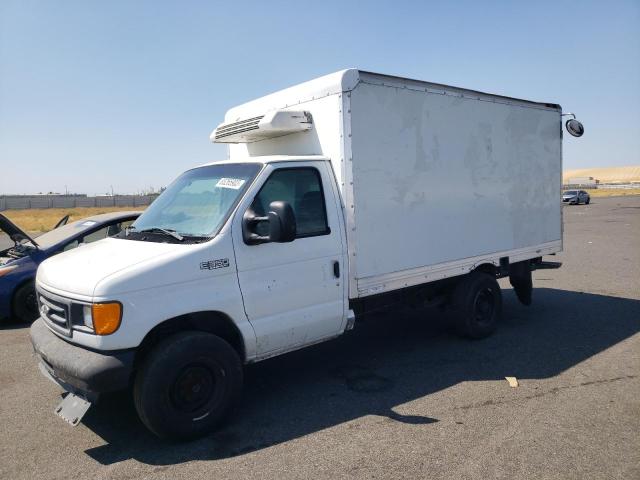 2004 Ford Econoline Cargo Van 