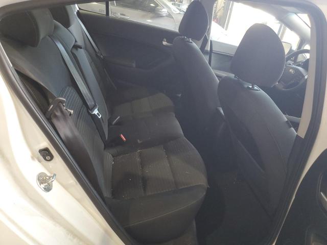 3KPFL4A78JE257629 KIA FORTE LX