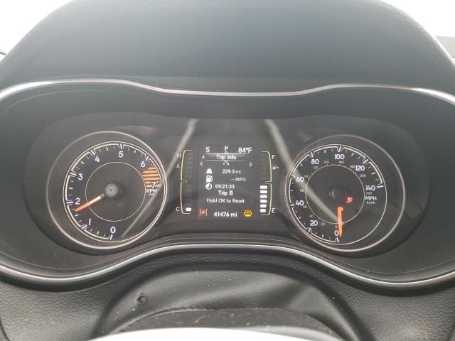 1C4PJLCB8KD403813 Jeep Cherokee Latitude