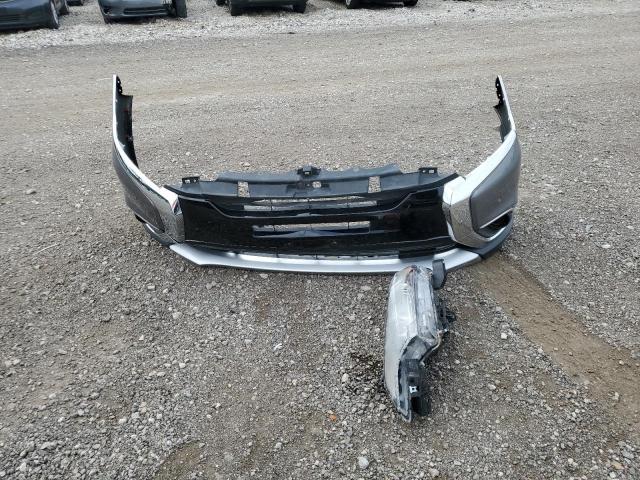 JA4AZ2A39HZ036463 Mitsubishi Outlander Es
