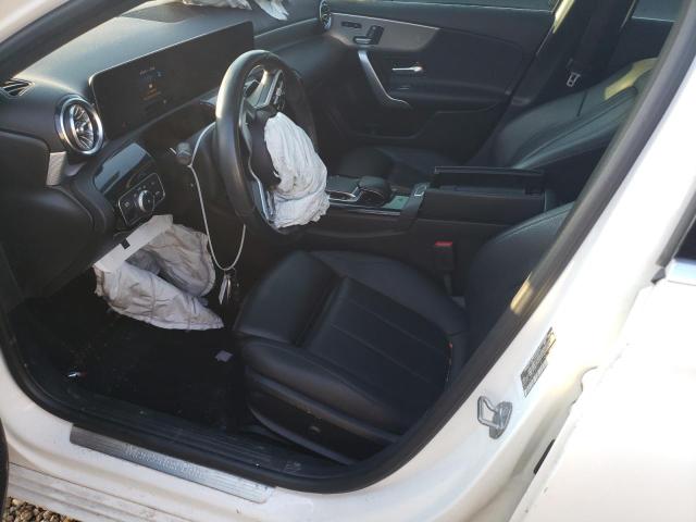 WDD3G4EB2KW020153 Mercedes-Benz A 220