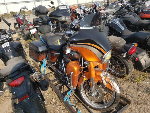 2011 HARLEY-DAVIDSON FLHXSE2 - 1HD1PZ814BB959831