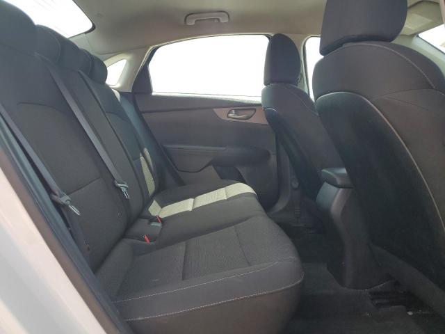 3KPF24AD8KE050006 KIA FORTE FE