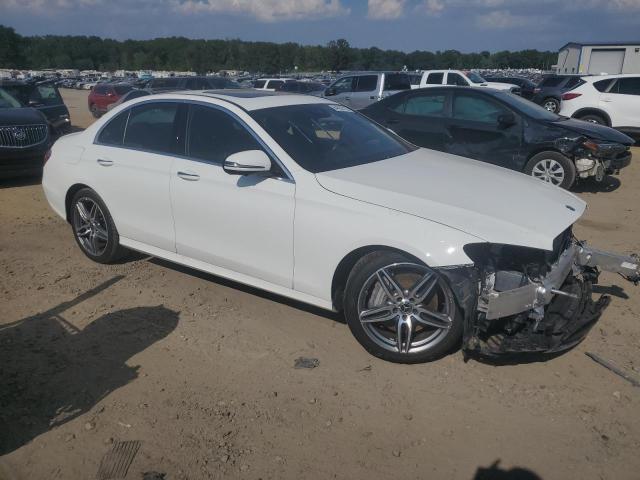 WDDZF4JB3KA501030 2019 MERCEDES-BENZ E-CLASS, photo no. 4