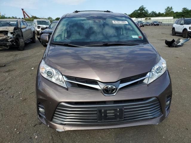 5TDYZ3DCXJS955868 Toyota SIENNA XLE