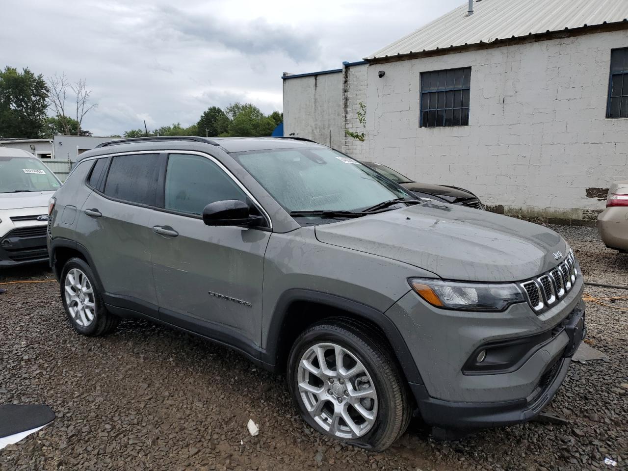 2023 Jeep Compass Latitude Lux vin: 3C4NJDFN2PT514815