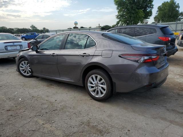 4T1R11BK3NU061167 Toyota Camry LE 2