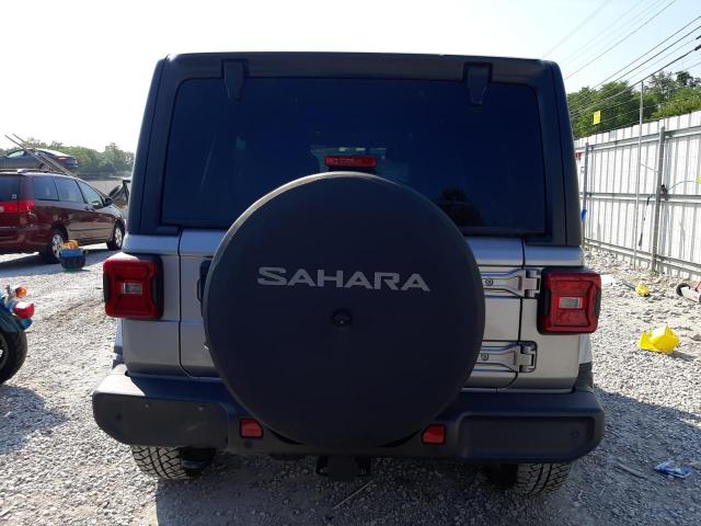 1C4HJXEG2JW113087 Jeep Wrangler Unlimited Sahara