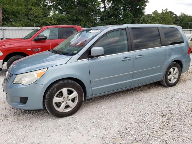 2010 Volkswagen Routan SE