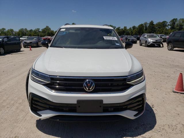 3VVCB7AX1NM110010 Volkswagen Tiguan SE 5