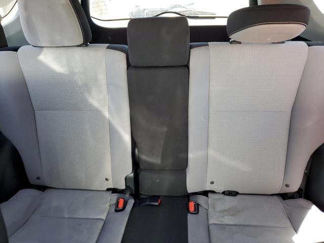 JTMWFREV0HJ713827 Toyota Rav4 Xle