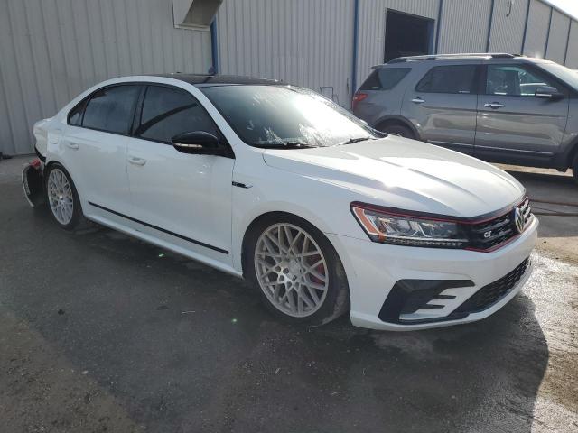 2018 VOLKSWAGEN PASSAT GT 1VWJM7A37JC034864