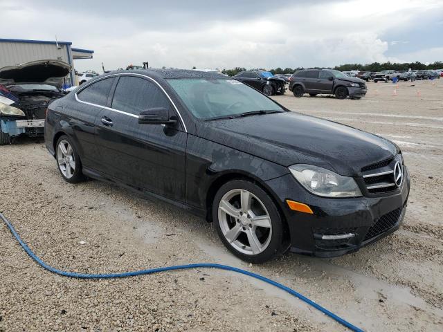 VIN WDDGJ4HB0DF969556 2013 Mercedes-Benz C-Class, 250 no.4