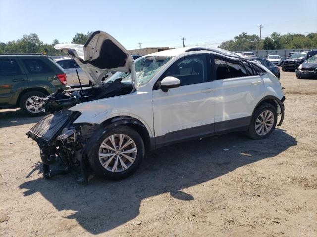 3VV1B7AX5LM152779 Volkswagen Tiguan S