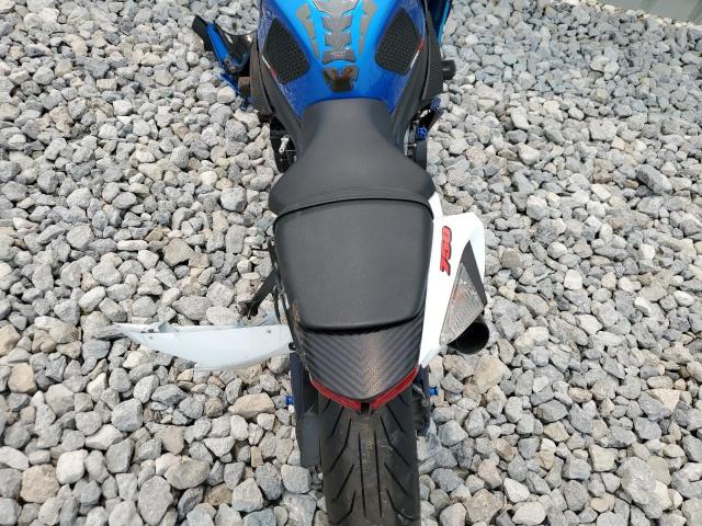 2011 SUZUKI GSX750 - JS1GR7MA0B2104005