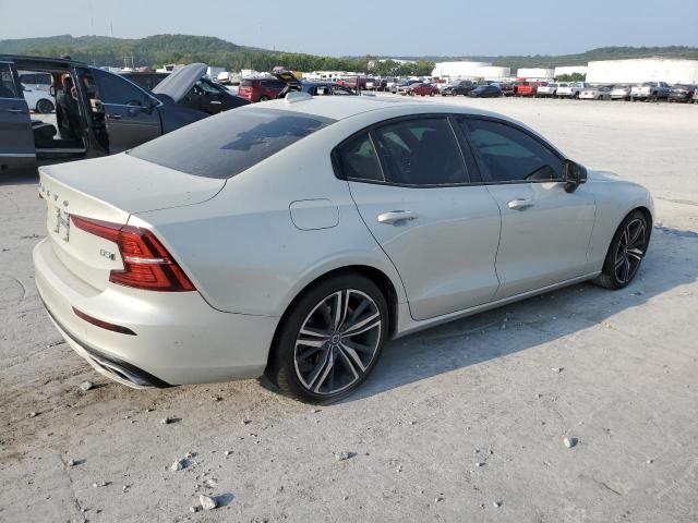 2022 VOLVO S60 B5 R-D 7JRL12TM4NG165781