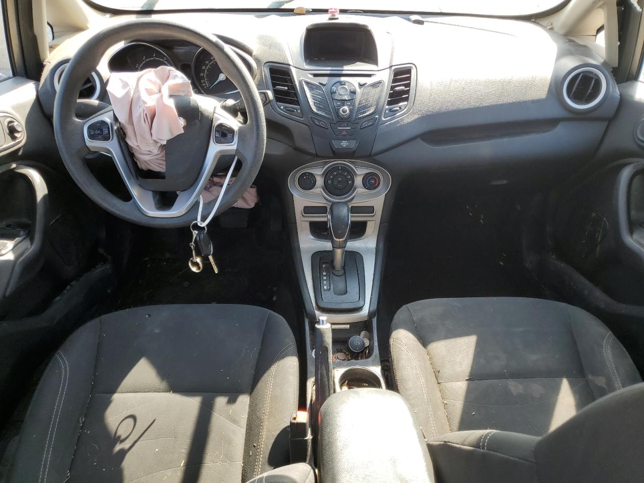 3FADP4BJ8KM116000 Ford Fiesta SE 8