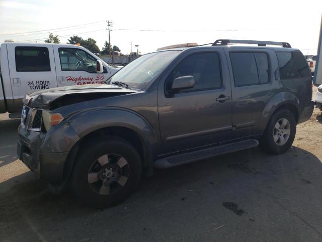 2005 Nissan Pathfinder LE