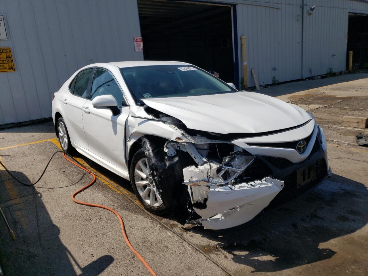 Lot #2111359647 2020 TOYOTA CAMRY SE