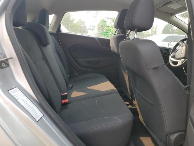 3FADP4EJ4KM138300 Ford FIESTA SE