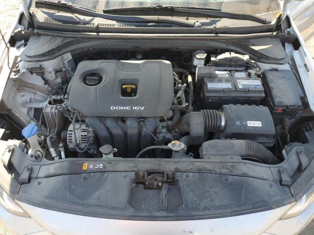 5NPD84LF5HH168555 Hyundai ELANTRA SE