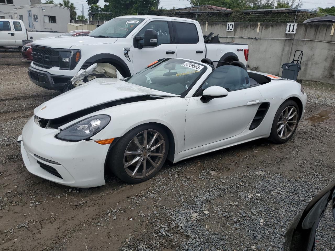 WP0CA2A85JS210223 2018 Porsche Boxster