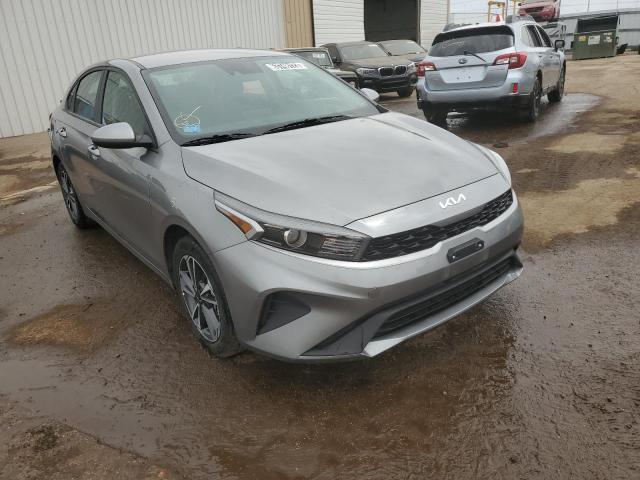 3KPF24AD7NE433049 Kia Forte FE 4