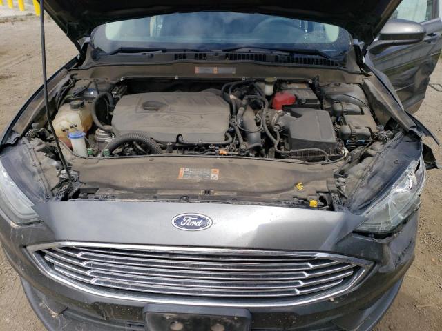 3FA6P0HD8HR183274 Ford FUSION SE