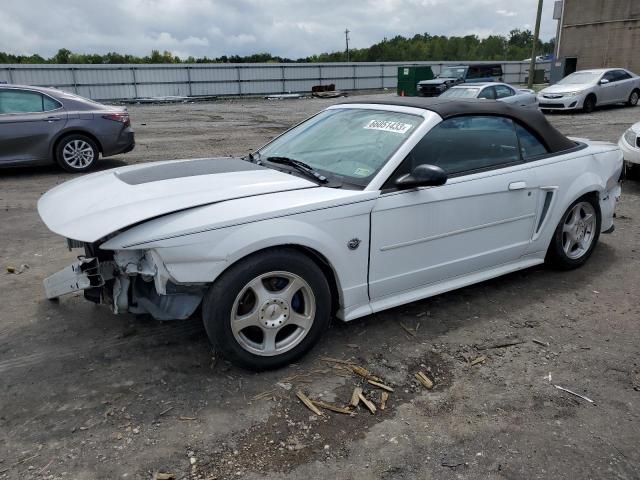 2004 Ford Mustang 