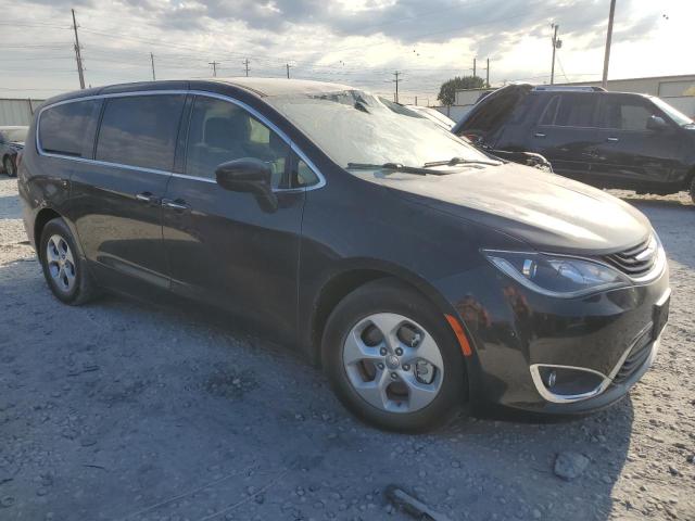 2C4RC1H71JR163625 2018 CHRYSLER PACIFICA, photo no. 4