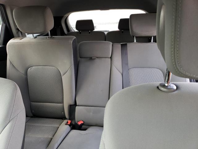 KM8SMDHF2HU224335 Hyundai Santa Fe Se