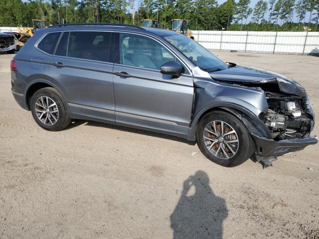 3VV3B7AX8LM042611 Volkswagen Tiguan SE 4