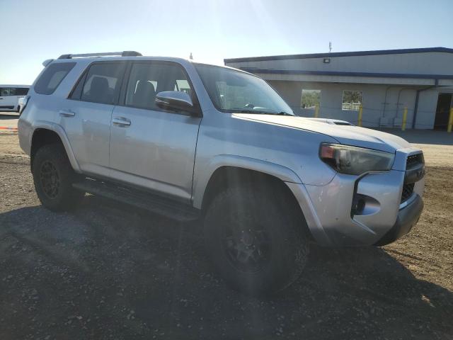  TOYOTA 4RUNNER 2015 Серебристый