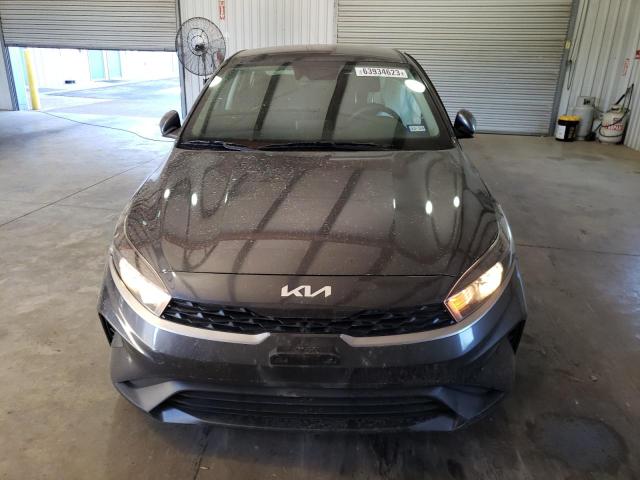 3KPF24AD7NE463684 Kia Forte FE 5