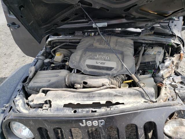 1C4BJWKG4JL915453 Jeep Wrangler Unlimited Sport