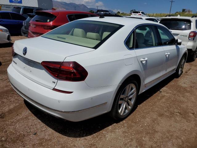 2017 VOLKSWAGEN PASSAT SEL - 1VWCM7A37HC044734