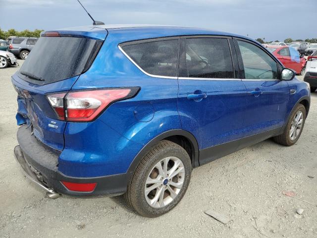 1FMCU9GDXHUC51638 Ford ESCAPE SE