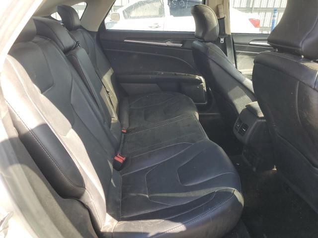 3FA6P0SU2HR277028 Ford Fusion Titanium Phev