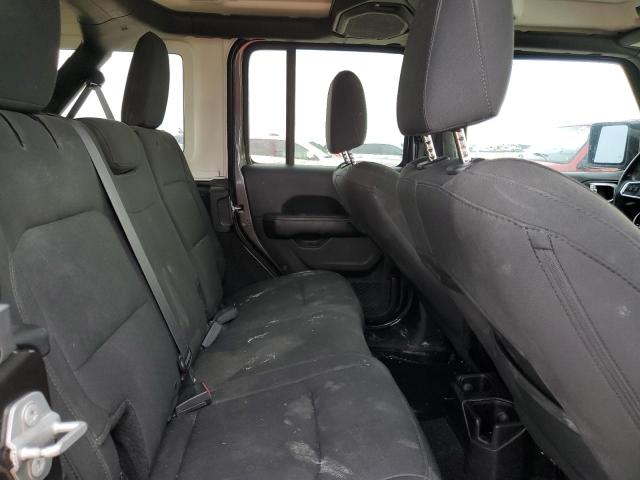 1C4HJXEG6JW206713 Jeep Wrangler Unlimited Sahara