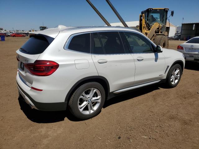 5UXTR9C5XJLD60764 2018 BMW X3, photo no. 3