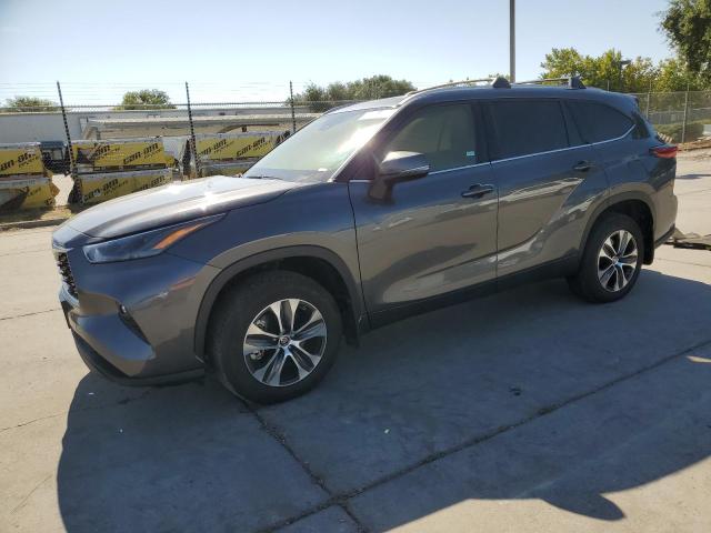 VIN 5TDHZRBH5NS171492 2022 Toyota Highlander, Xle no.1