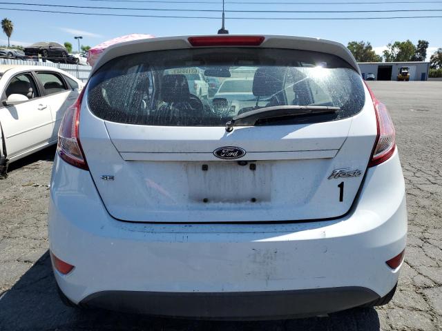 3FADP4EJ0JM122657 Ford FIESTA SE