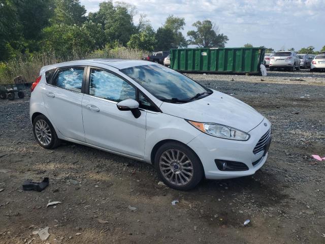 3FADP4FJ8EM124743 Ford Fiesta Titanium